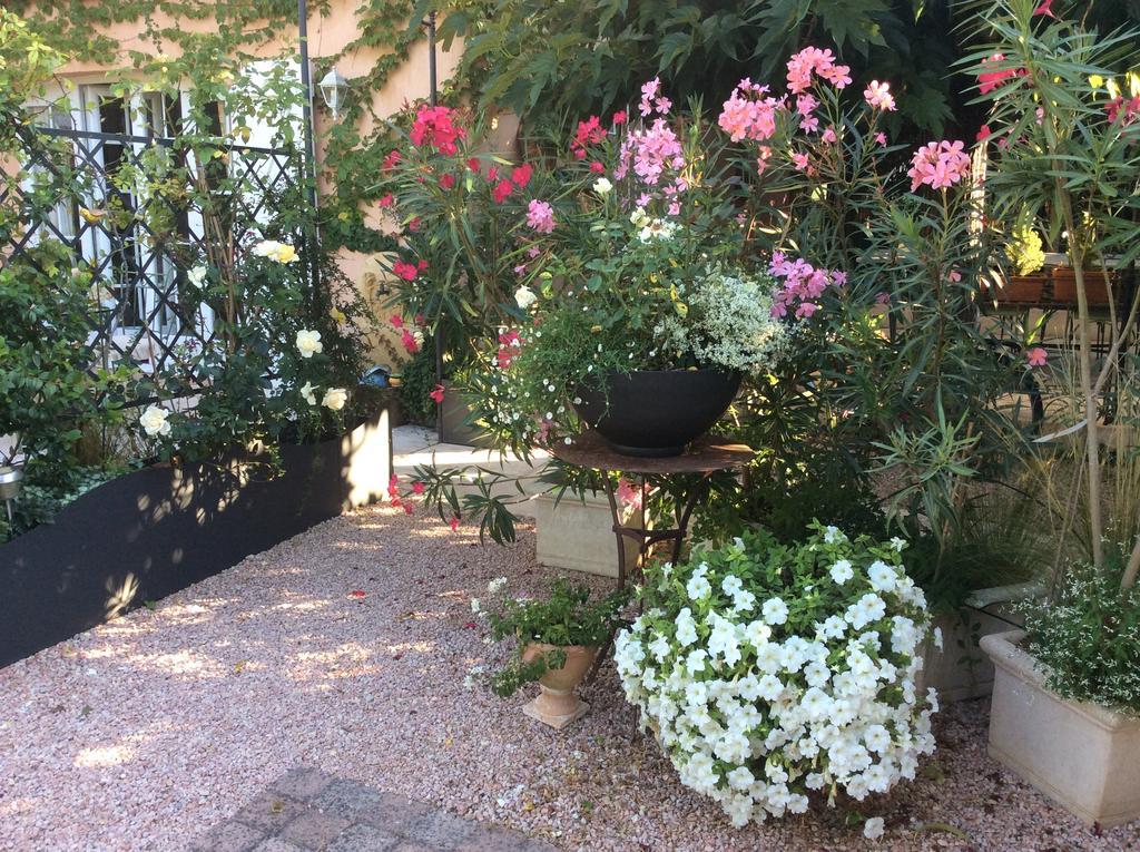 La Villa Rosalie Ventabren ภายนอก รูปภาพ